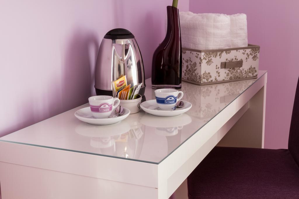 Bevilacqua Bed Roma Santa Croce 호텔 객실 사진
