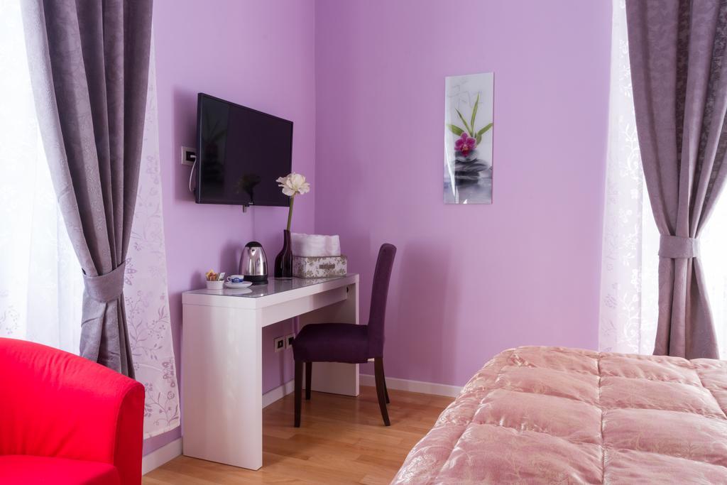 Bevilacqua Bed Roma Santa Croce 호텔 객실 사진